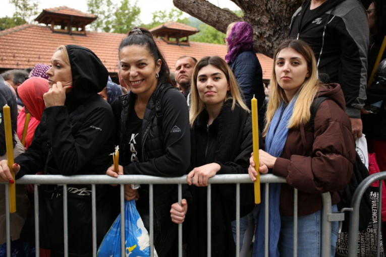 Vernici isped Tumana