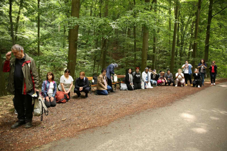 Vernici prilikom poklanjanja