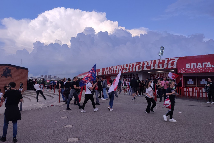 Atmosfera ispred Marakane uoči meča Crvena zvezda - Novi Pazar