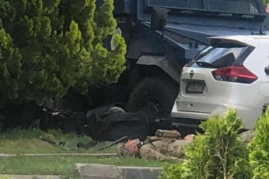 KURTIJEVCI NAPADAJU, DOK KFOR DREMA U LEPOSAVIĆU NA STRAŽI! Ovako ''brinu'' o Srbima