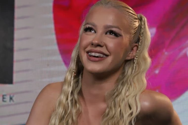 ODLUČILA DA SE UDA ČIM JE POSTALA PUNOLETNA: Naslednica Teodore Džehverović staje na ludi kamen, javnost u transu!