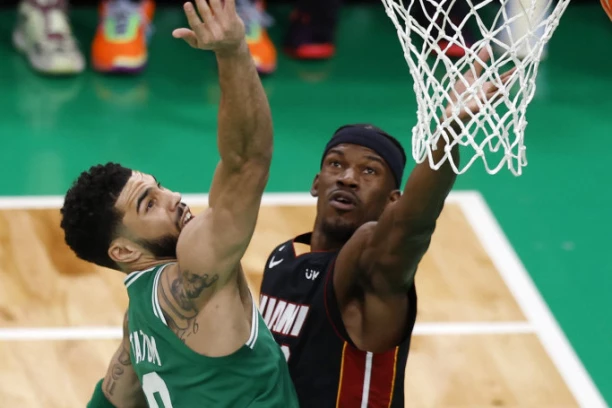BOSTON ILI MAJAMI? Jokićev Denver dobio protivnika u borbi za titulu posle ŠOK ISHODA majstorice finala Istoka! (VIDEO)