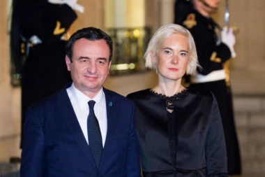 KURTIJEVA ŽENA JE STRUČNJAK ZA TERORIZAM, A ON DECENIJAMA TERORIŠE SRBE! Evo ko je Aljbinova supruga Rita: Bez nje bi bio NIKO I NIŠTA!