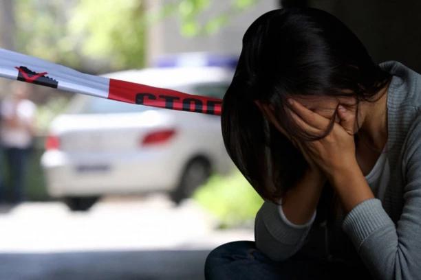 MAJKA GLEDALA KAKO JOJ GINE DETE, U TOM TRENU IZGUBILA I SUPRUGA: Novi jezivi detalji nesreće kod Lajkovca, na oca i ćerku naleteo teretnjak!