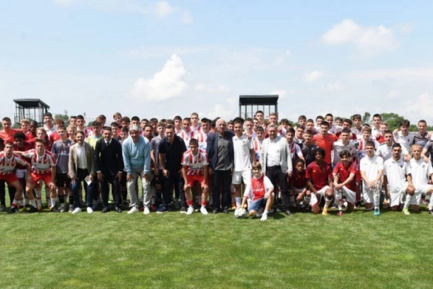 U SC FSS OBELEŽENO POLA VEKA OD ČUVENOG FINALA KUPA ŠAMPIONA U BEOGRADU! Tadićev Ajaks sa vršnjacima iz Vojvodine, Partizana i Crvene zvezde!