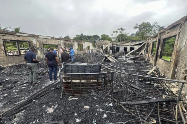 DEVOJČICA (15) ZAPALILA I UBILA 19 OSOBA, MEĐU NJIMA I DETE! Protiv MONSTRUMA podignuta optužnica