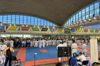 FEŠTA NA BEOGRADSKOM SAJMU! Spektakularno otvaranje Combat games u Beogradu!