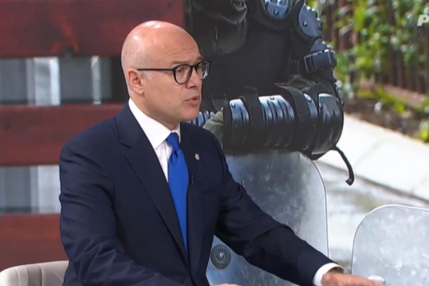 ŽELIMO MIR I VERUJEMO U POLITIČKO REŠEENJE, ALI OVO SU CRVENE LINIJE Ministar Vučević jasan da Srbija neće samo pričati ako dođe do proterivanja i ubijanja Srba sa KiM