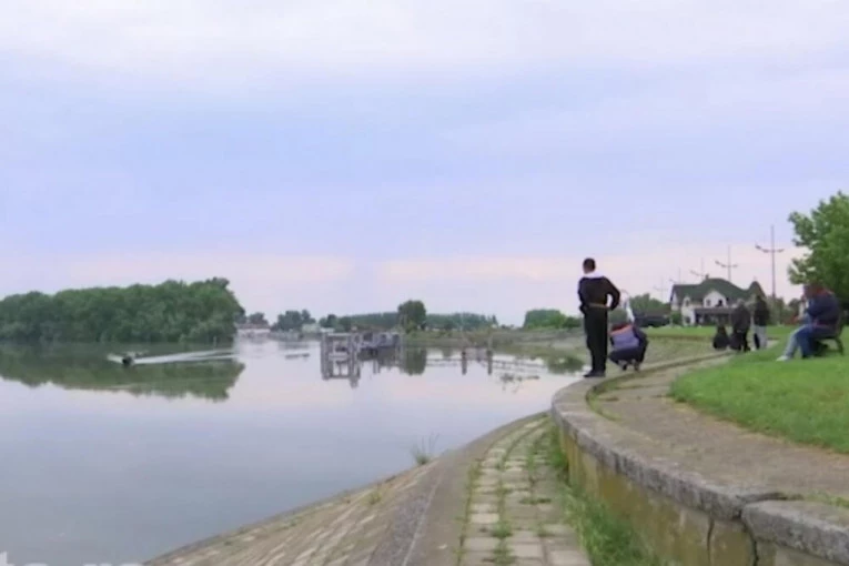 TRAGIČAN KRAJ POTRAGE KOD DONJEG MILANOVCA! Pronađeno telo muškarca koji je nestao u Dunavu