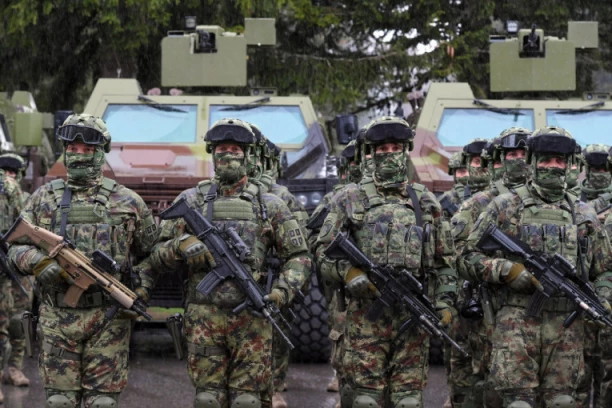 SRPSKI VOJNIK "NAJBOLJI RATNIK": Specijalac iz Beograda osvojio nagradu u SAD! VELIKO PRIZNANJE!