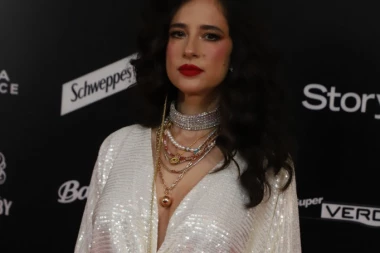 SAJSI MC CIGLOM KOMŠIJI UNIŠTILA AUTO! Otkrivni šok detalji!