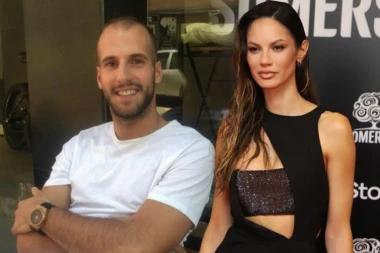 DANIJELA DIMITROVSKA PRVI PUT PROGOVORILA O VEZI SA FUDBALEROM: Njena reakcija govori više od hiljadu reči! (VIDEO)