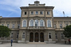 PUCAČ IZ SMEDEREVA POKUŠAO DA POBEGNE! Najnoviji detalji drame u Smederevu, nakon verbalnog i fizičkog sukoba sa maloletnicima potegao pištolj!