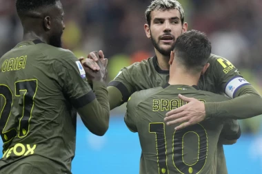 PROMENE U MILANU! Tandem na TRANSFER LISTI: Pioli je LJUT, izlaza više NEMA!