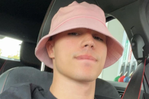 VOJAŽ BIO U ZATVORU?! Procurila privatna prepiska, svi u ŠOKU! (FOTO)