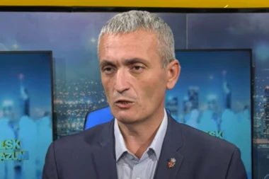 REAKCIJA NA KARIKATURU NIN: Predsednika države čiji je narod doživeo Jasenovac uporediti sa Hitlerom može samo monstruozan um