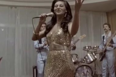 SEĆATE LI SE ČUVENE HALJINE IZ ŽIKINE DINASTIJE? Nema cenu, nosila ju je Zorica Brunclik, a sada pripada NJOJ!