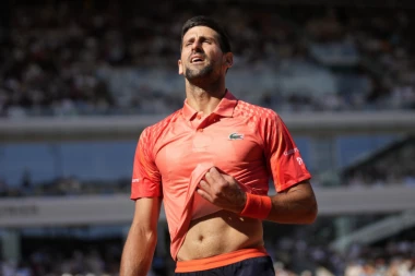 SADA JE SVE JASNIJE: Novak PROGOVORIO o sramnom skandiranju publike! (VIDEO)