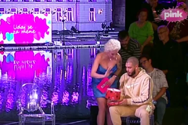 DEJAN SPREMIO POKLON ZA ALEKS I CARA: Budućim mladencima neće biti dobro kad vide OVO!