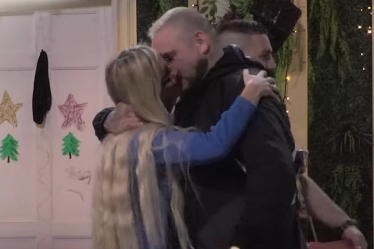 Filip Car i Aleksandra Nikolić dobili poklon od Dejana Dragojevića za veridbu Zadruga 6