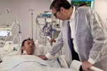 VUČIĆ OBIŠAO RANJENOG SRBINA: Dragiši sam poželeo ono za šta se borio celog života - SLOBODU!