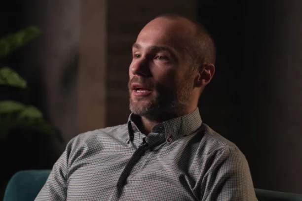 VELIKO SLAVLJE KOD ACE SOFRONIJEVIĆA: Harmonikaš podelio SREĆNE VESTI, čestitke pristižu sa cele estrade!