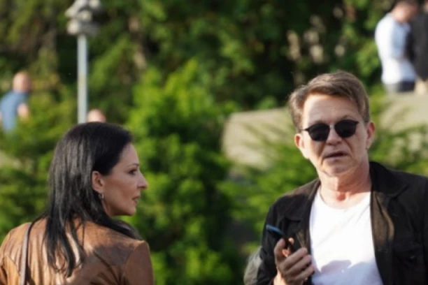 SVI GOVORNICI OKO MARINIKE! Evo još jednog dokaza da je takozvani protest protiv nasilja politički! BJELOGRLIĆU, IVANOVIĆU, KESIĆU I CECI BOJKOVIĆ TEPIĆKA DRŽI SLOVO!