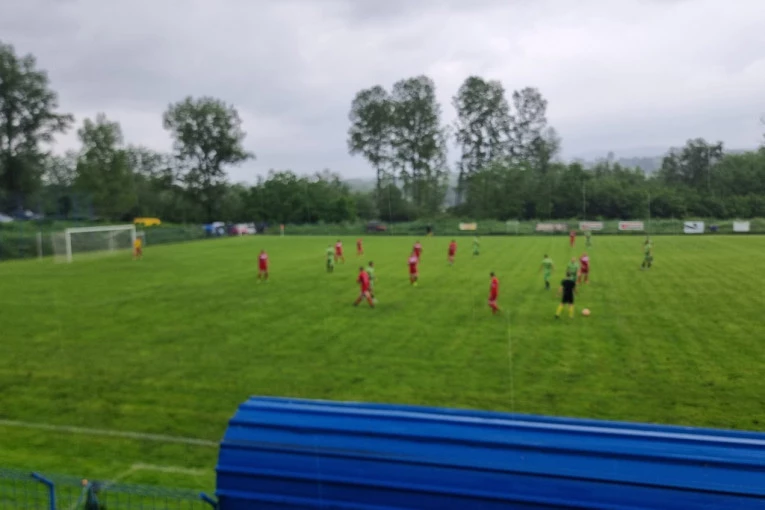 VREMENSKI USLOVI "STOPIRALI" VIŠE GOLOVA: Serija trijumfa Trstenika prekinuta je u Kupcima!