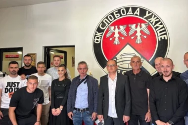 SLAVLJE NA STADIONU "RADOMIR ANTIĆ": Pred odlazak na odmor, "ere" proslavile krsnu slavu! (FOTO GALERIJA)