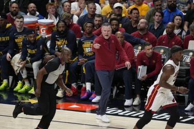 LOM KAKAV SE NE PAMTI: Meloun nije krio BES prema svojim igračima!