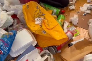 OD OVOGA SE STVARNO PREVRĆE ŽELUDAC! Katarina je otišla da očisti stan bake koja se tri godine nije kupala! NI TOALET PAPIR NIJE BACALA U ŠOLJU! (VIDEO)