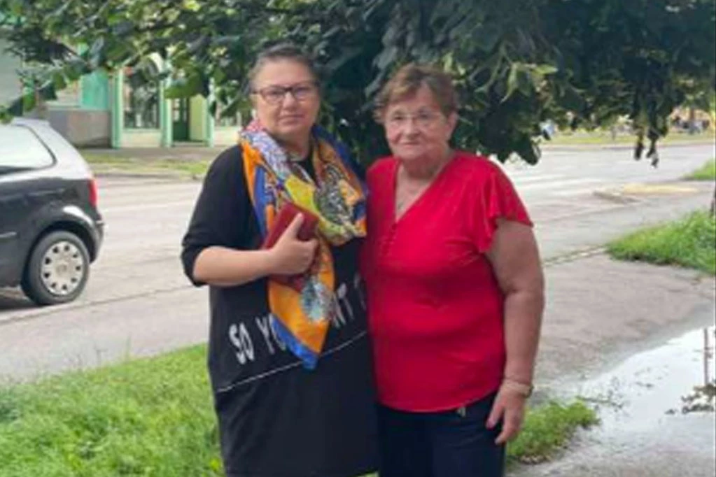 OBJAVILE FOTOGRAFIJU SA PUTOVANJA, PA ZAJEDNO OTIŠLE U SMRT: Prijatelji se potresnim porukama opraštaju od žena koje su nastradale u jezivoj nesreći kod Vrnjačke Banje!