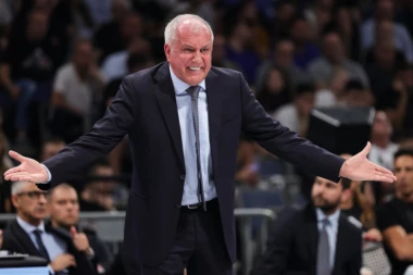 ŽELJKO OBRADOVIĆ SE HVATA ZA GLAVU! Partizan ZVANIČNO ostao bez VAŽNOG IGRAČA i LJUBIMCA navijača!