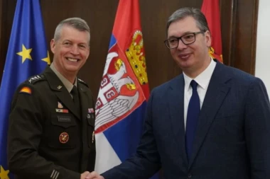 VUČIĆ SE SASTAO SA NAČELNIKOM BIROA NACIONALNE GARDE SAD: Dobar razgovor o daljem jačanju partnerstva, prijateljstva i poverenja između naših oružanih snaga! (FOTO)