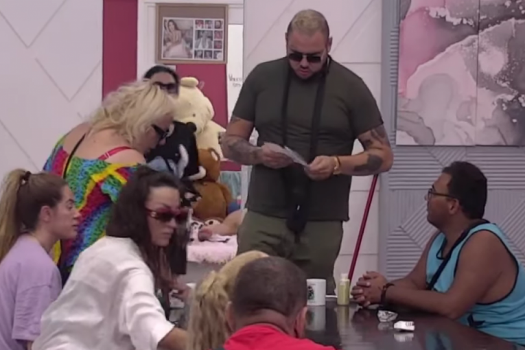 Filip Car čita pismo Velikog šefa Zadruga 6