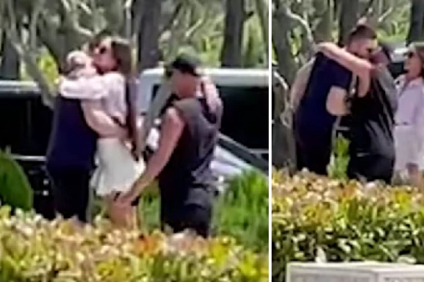 POTRESAN PRVI SUSRET ANĐELE SA BRATOM! Paparaco fotke sa aerodroma, Crnogorka mu pala na grudi! (GALERIJA)