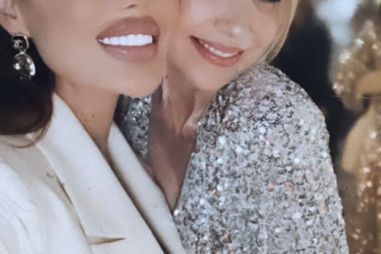 Ana Korać i Jelena Rozga