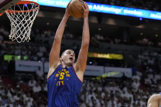 ON JE JEDAN POSEBAN KOŠARKAŠ! Nikola Jokić dobio ZANIMLJIVO priznanje!