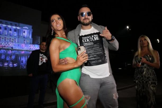 SLAĐA POTPUNO IZBRISALA MILJANU IZ NJEGOVOG SEĆANJA: Zola ugledao sadašnju i bivšu devojku, pa se totalno izgubio!