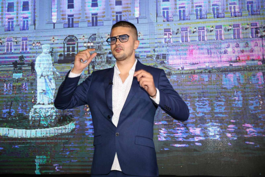 OŽENIO SE BILAL BRAJLOVIĆ: Davno zaboravio Maju Marinković, OVO je njegova supruga! (VIDEO)