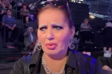 FILIP CAR DOBIO ŠUT-KARTU: Pokušao da se pozdravi sa Aleksandrinom majkom, pa shvatio kako stoje stvari!