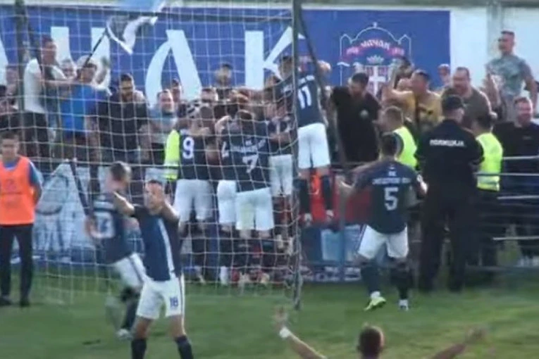 ZAVESA NA ŠAMPIONAT JE SPUŠTENA: Smederevo 1924 je ŠAMPION! (FOTO GALERIJA)