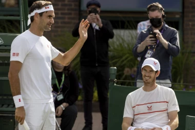 NEPOSREDNO PRED FINALE! Čuveni grend slem šampion OTKRIO za koga navija!