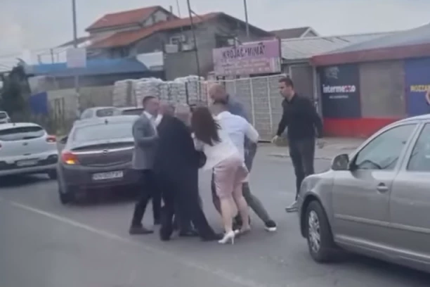 MASOVNA TUČA NASRED SVADBE U BEOGRADU! Svatovi svom snagom nasrnuli na čoveka, žena ga udarala cipelom (VIDEO)