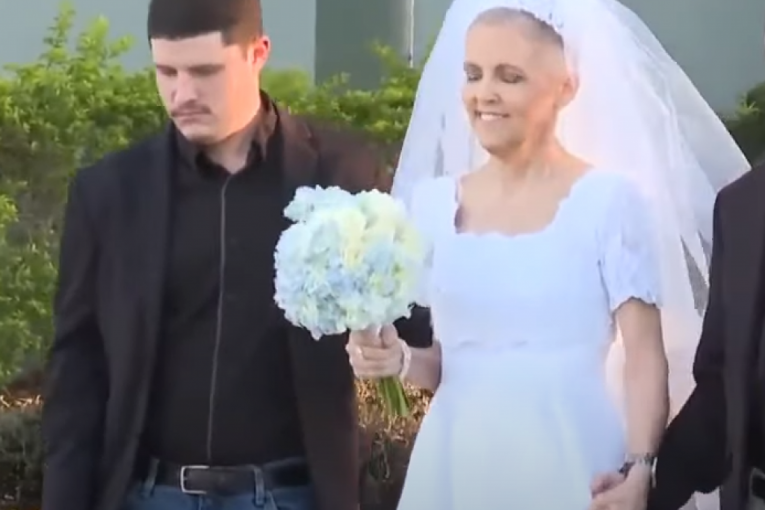 Šalin i njen sin na putu ka matičaru