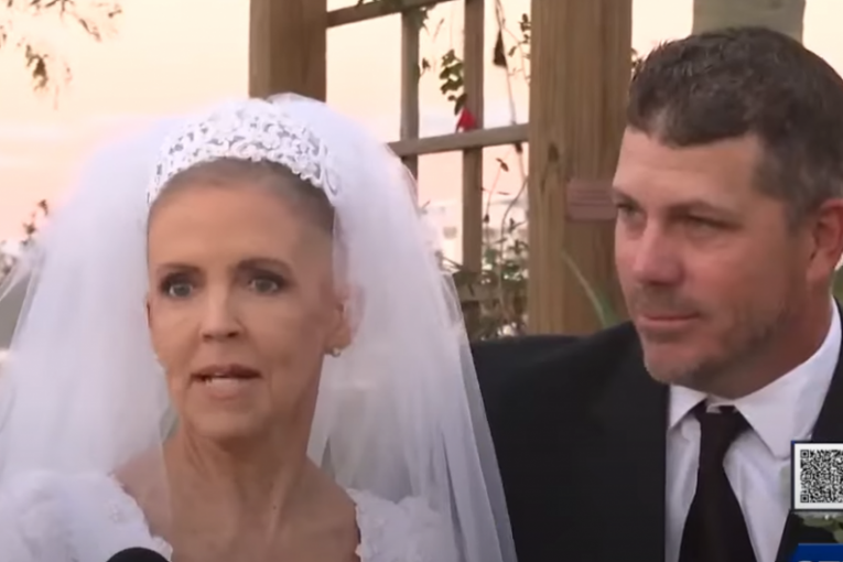 Šarlin i Stiv za vreme obnove zaveta