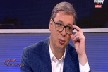 OTIŠAO SAM NA SLAVLJE, A NASLOVI KAŽU DA SAM BIO SA "RATNIM ZLOČINCEM"! Vučić: Ispoštovao sam Šešeljevu porodicu