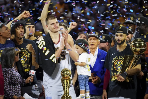 JOKIĆ I DENVER U NBA ANALIMA: Ovo niko pre NIJE URADIO!