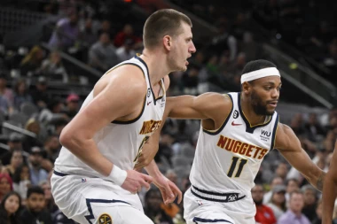 KAKVA PRIČA! Bivši JOKIĆEV saborac POLUDEO kod RAJAKOVIĆA!? BAHATO PLATIO STRAŠAN NOVAC ZA BROJ NA DRESU!