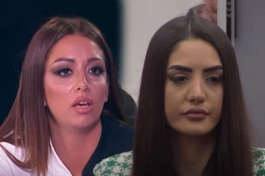 ''MRTVA JE ZA MENE!'' Ana Spasojević URNISALA Anđelu Đuričić, najstrašnije je izvređala: Ne postoji ODVRATNIJE stvorenje od nje!